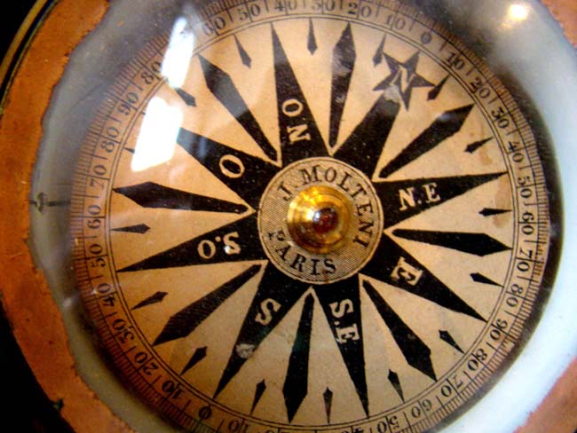 A fine boxed small boat compass by Joseph Molteni of Paris (1811-1852) circa 1840 — image 2